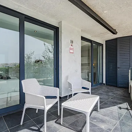 Tranquil Olas Apartment